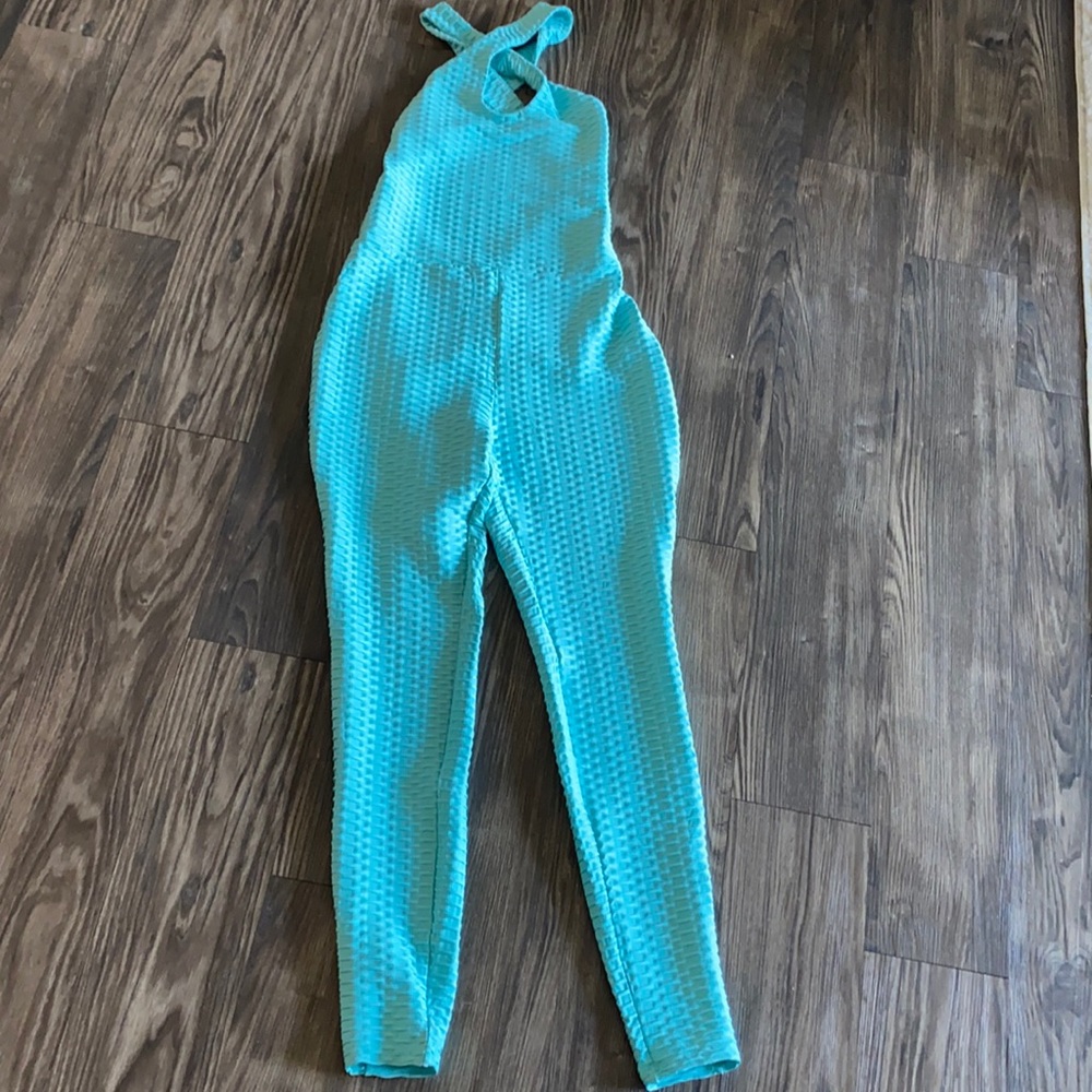 Turquoise workout jumper